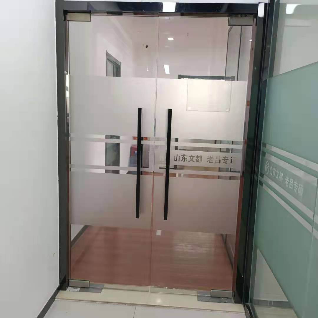 如何維護(hù)維修玻璃門更合適？